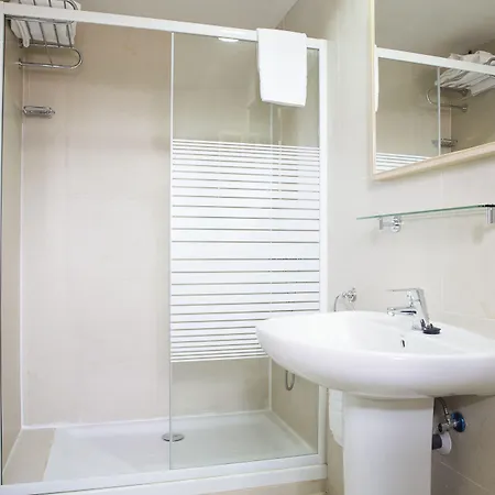 Eliseos Szálloda 3*