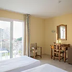 Hotel Eliseos 3*